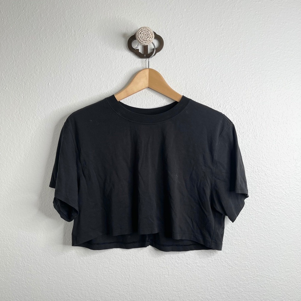 Lululemon T-Shirt Black Cropped Pima Cotton Boxy Tee Size 6